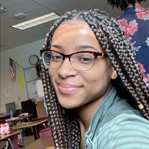 Meet your Posher, Alyse